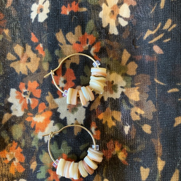 Bohemian Handmade White Sea Shell Hoop Earrings - Picture 6 of 10